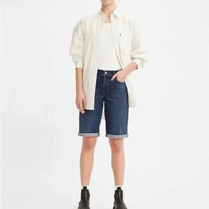 Levi's Classic Bermuda Denim Shorts in Lapis Midnight - Size 30